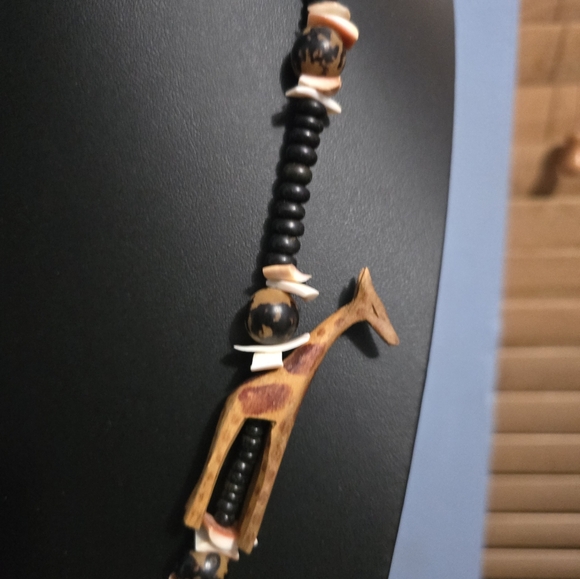 Carved Wooden Safari Animals Ceramic and Shell Beaded Necklace - Picture 3 of 5